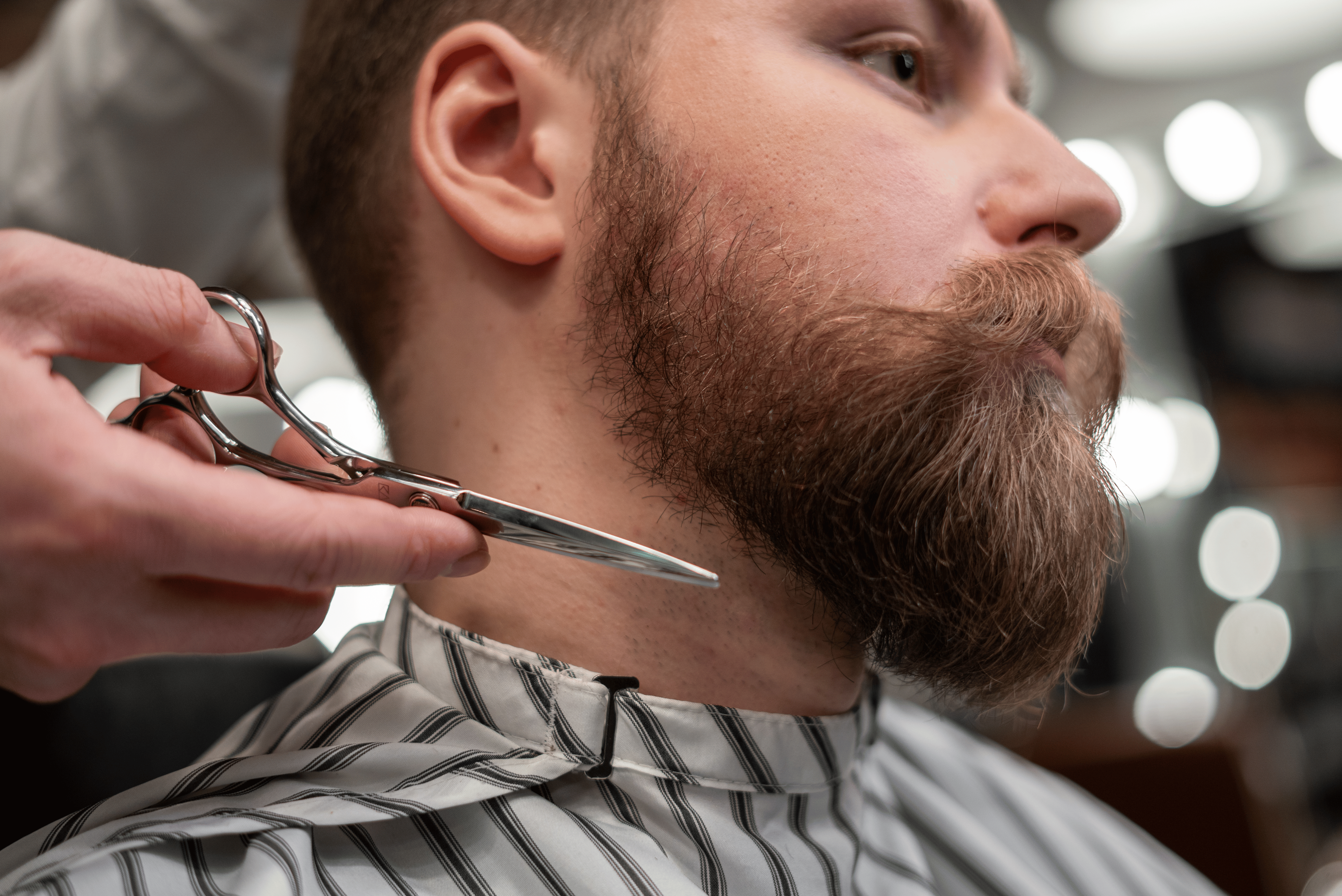 The Art of Beard Styling: Trends and Techniques for 2024